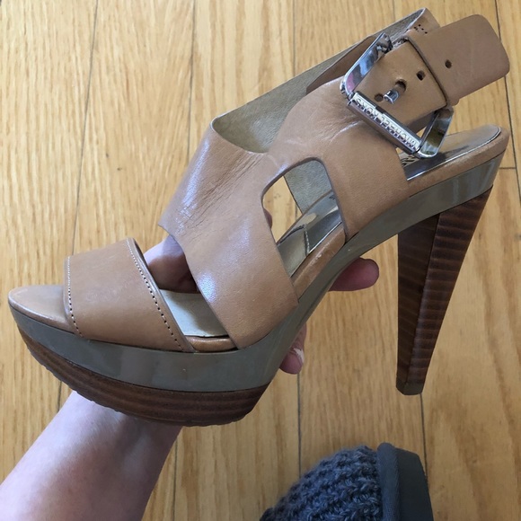Michael Kors Karla Platform Sandals - Size 4 1/2 -5 - Picture 2 of 7
